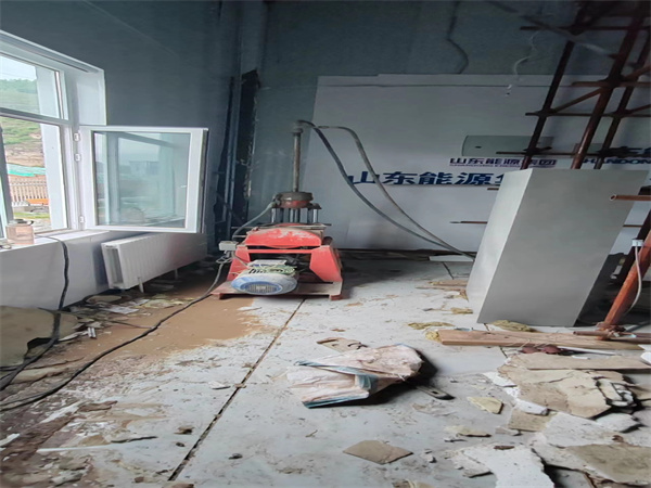 莒县地基基础下沉墙体裂缝加固注浆顶升施工